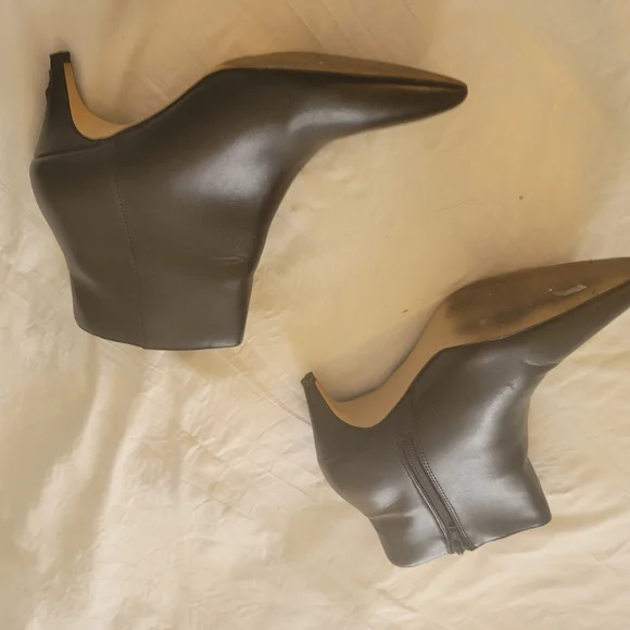 Banana Republic Booties - Picture 2 of 6